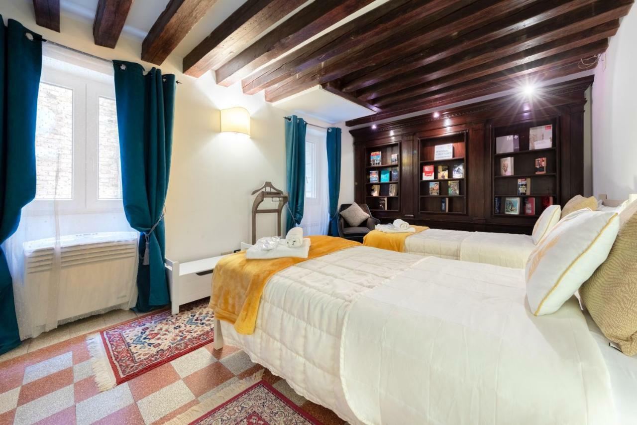 Ca' Del Carro Family Apartment Venice Exterior photo