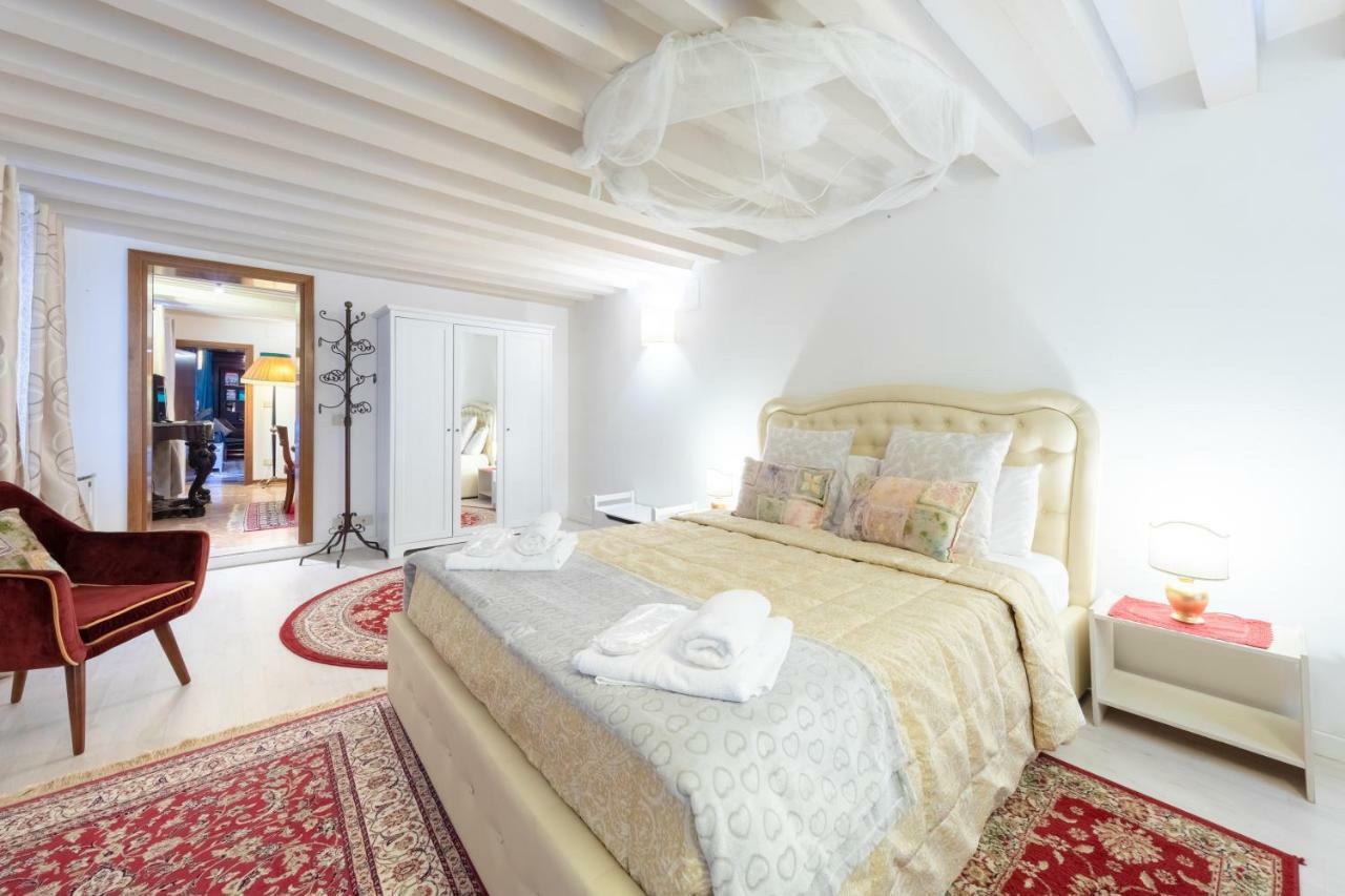 Ca' Del Carro Family Apartment Venice Exterior photo