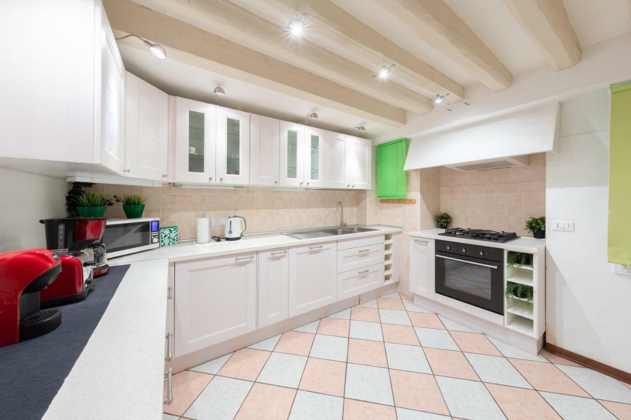 Ca' Del Carro Family Apartment Venice Exterior photo